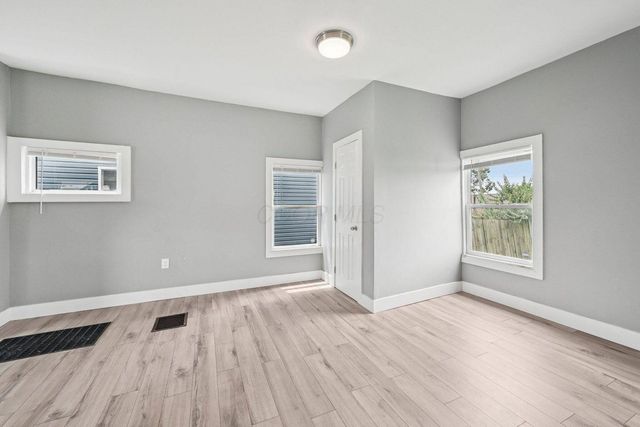 1025 Howard ., Columbus, OH 43201