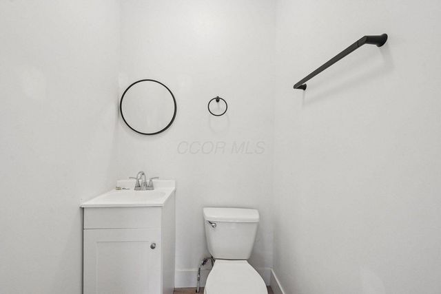 1025 Howard ., Columbus, OH 43201