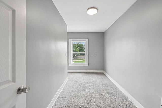 1025 Howard ., Columbus, OH 43201