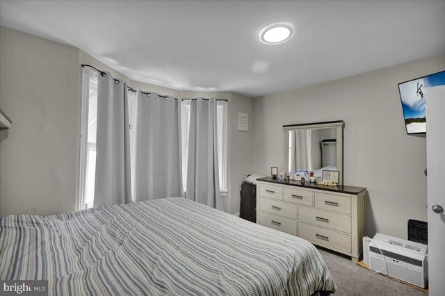 1243 GREENWICH ST, Reading, PA 19604