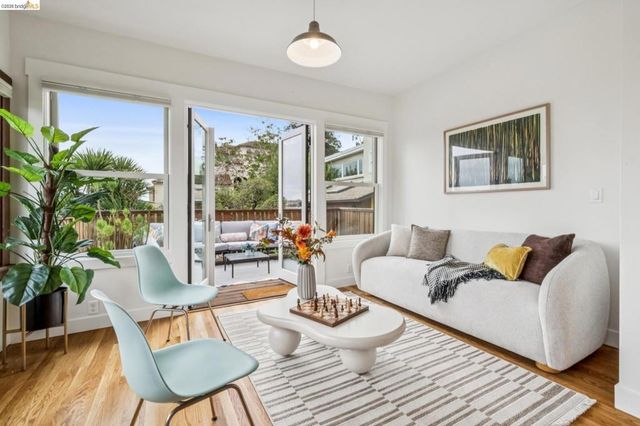 486 Jean St, Oakland, CA 94610