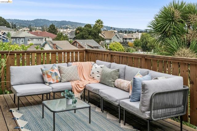 486 Jean St, Oakland, CA 94610