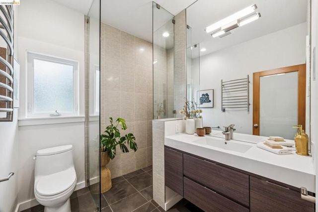486 Jean St, Oakland, CA 94610