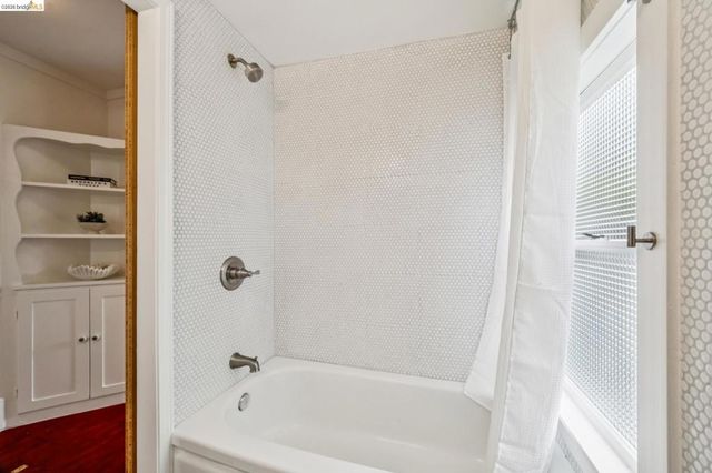 486 Jean St, Oakland, CA 94610