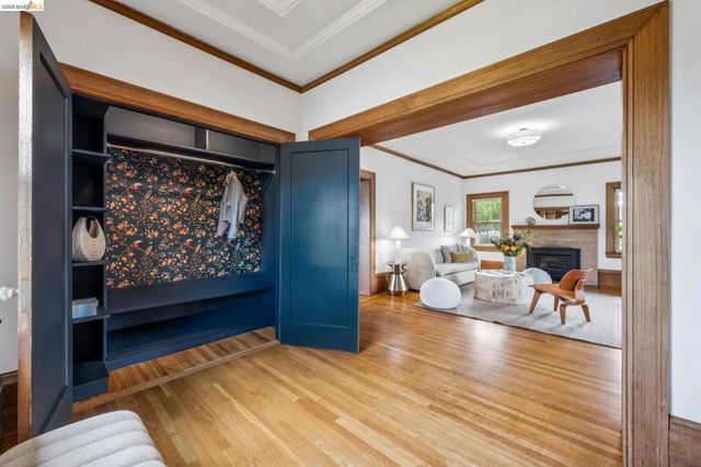486 Jean St, Oakland, CA 94610