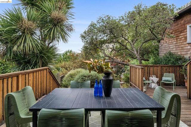 486 Jean St, Oakland, CA 94610