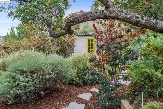 486 Jean St, Oakland, CA 94610