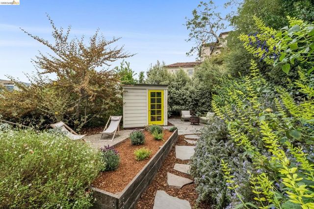 486 Jean St, Oakland, CA 94610