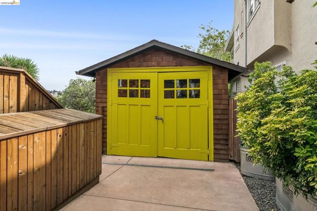 486 Jean St, Oakland, CA 94610