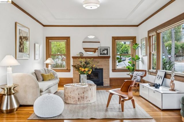 486 Jean St, Oakland, CA 94610