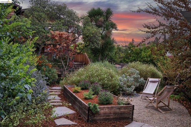 486 Jean St, Oakland, CA 94610