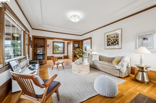 486 Jean St, Oakland, CA 94610