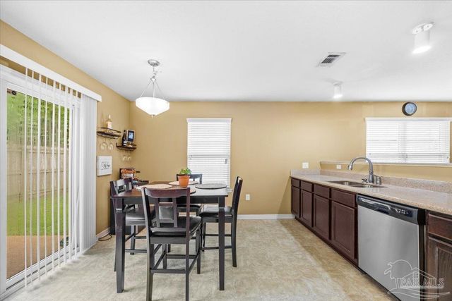 539 Evening Falls Dr, Pensacola, FL 32534