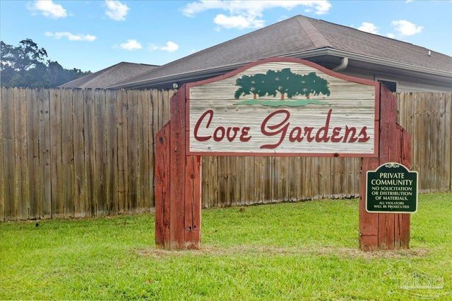 539 Evening Falls Dr, Pensacola, FL 32534