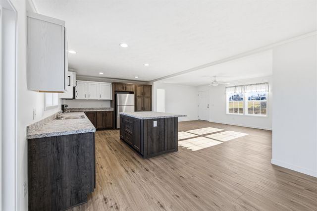 341 PARK RD, Stanley, VA 22851