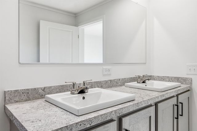 341 PARK RD, Stanley, VA 22851