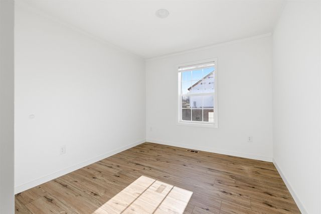 341 PARK RD, Stanley, VA 22851