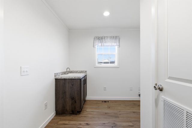 341 PARK RD, Stanley, VA 22851