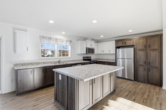 341 PARK RD, Stanley, VA 22851