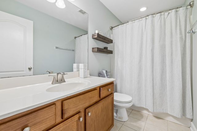 300 Rachels Meadow Ct, Hermitage, TN 37076