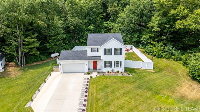 1692 Ryan Woods Court, Allegan, MI 49010