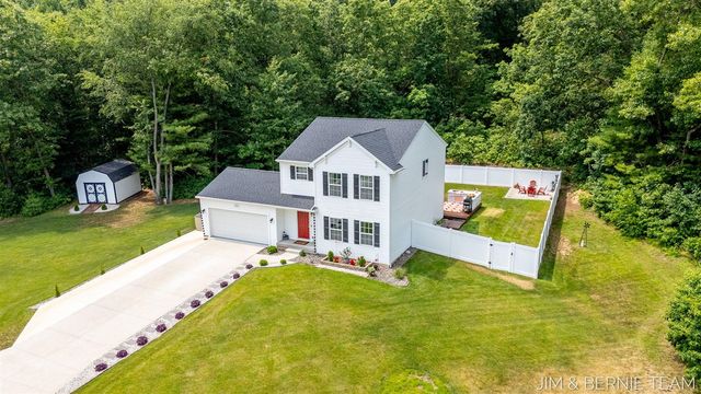 1692 Ryan Woods Court, Allegan, MI 49010