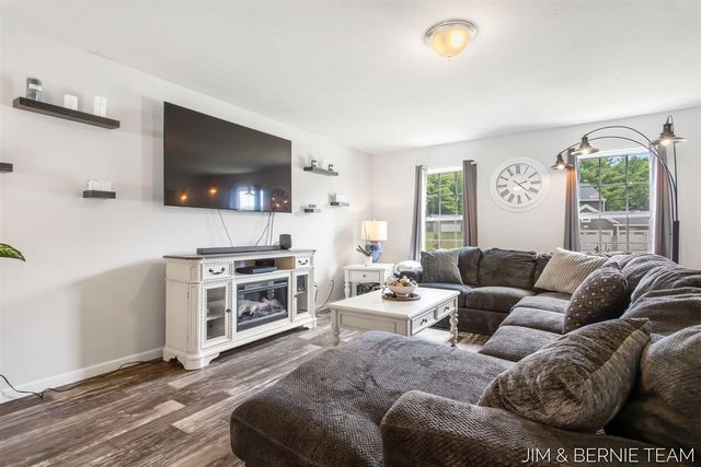 1692 Ryan Woods Court, Allegan, MI 49010