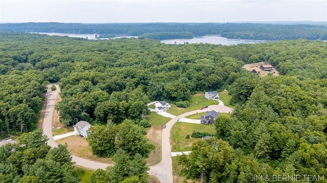 1692 Ryan Woods Court, Allegan, MI 49010