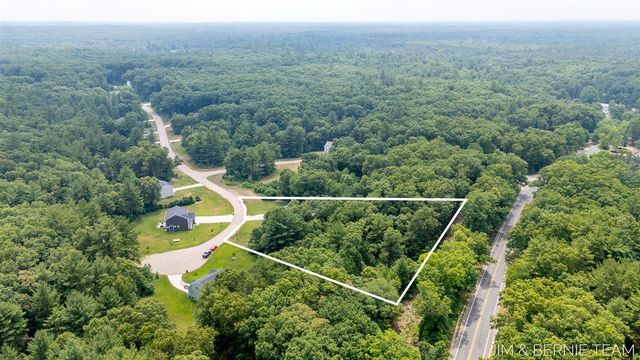 1692 Ryan Woods Court, Allegan, MI 49010