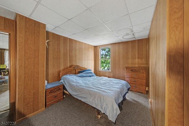 700 Vulcanite Ave, Alpha Boro, NJ 08865