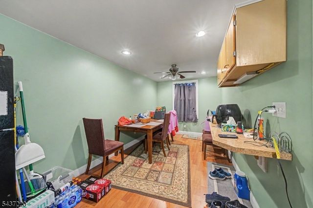 700 Vulcanite Ave, Alpha Boro, NJ 08865