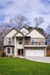 658 Rockbridge Road, Lilburn, GA 30047