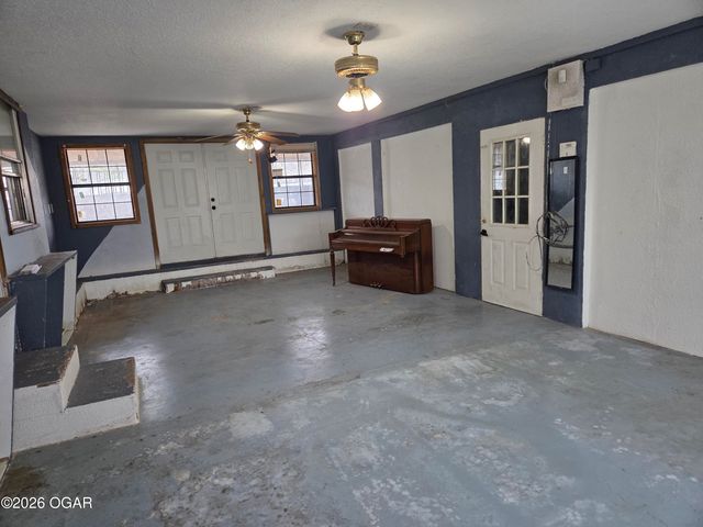 127 S Forest, Joplin, MO 64801