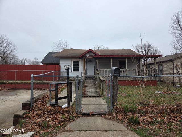 127 S Forest, Joplin, MO 64801