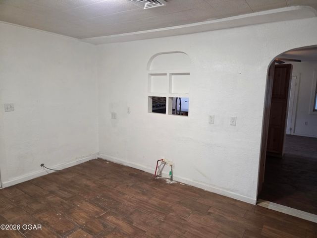 127 S Forest, Joplin, MO 64801