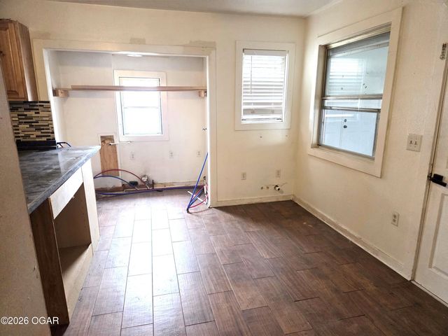 127 S Forest, Joplin, MO 64801