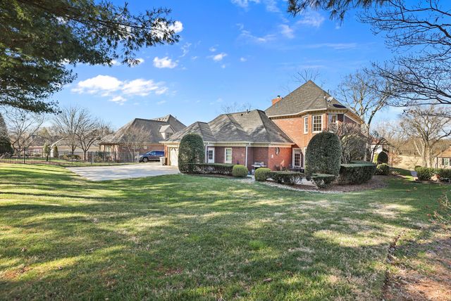 550 Midway Cir, Brentwood, TN 37027