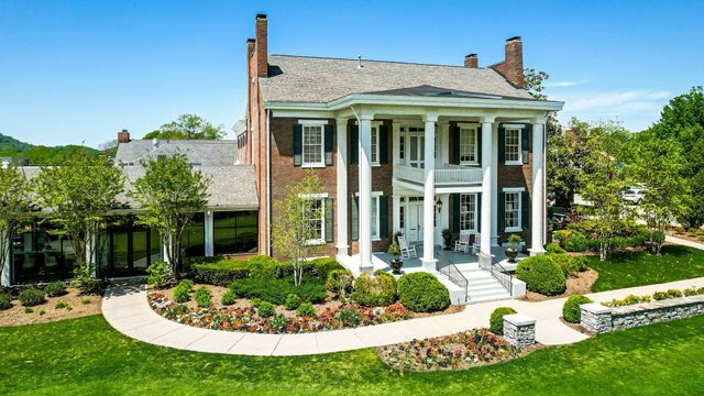 550 Midway Cir, Brentwood, TN 37027