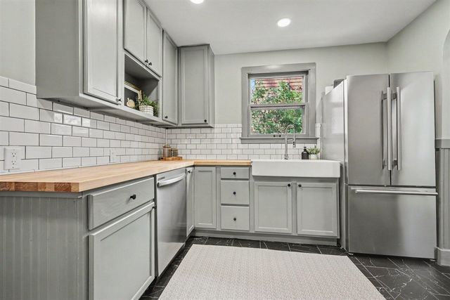 40 Benjamin Avenue, Grand Rapids, MI 49506