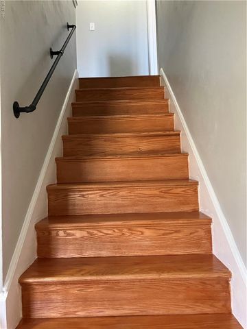 2225 N Wolfsnare DR, Virginia Beach, VA 23454