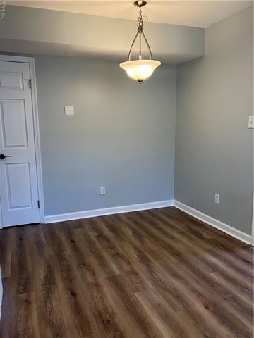 2225 N Wolfsnare DR, Virginia Beach, VA 23454