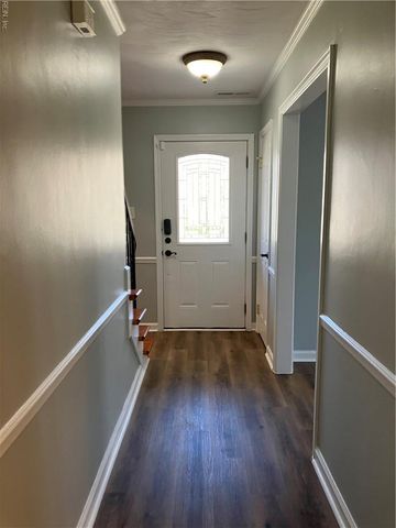2225 N Wolfsnare DR, Virginia Beach, VA 23454