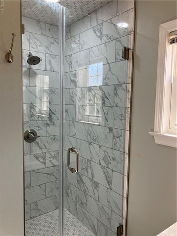 2225 N Wolfsnare DR, Virginia Beach, VA 23454