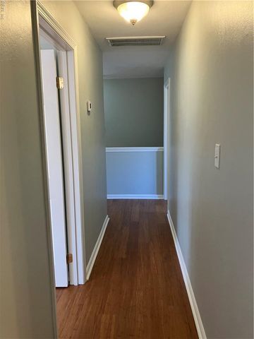 2225 N Wolfsnare DR, Virginia Beach, VA 23454