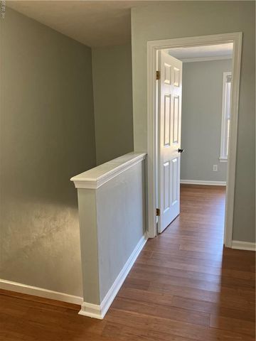 2225 N Wolfsnare DR, Virginia Beach, VA 23454