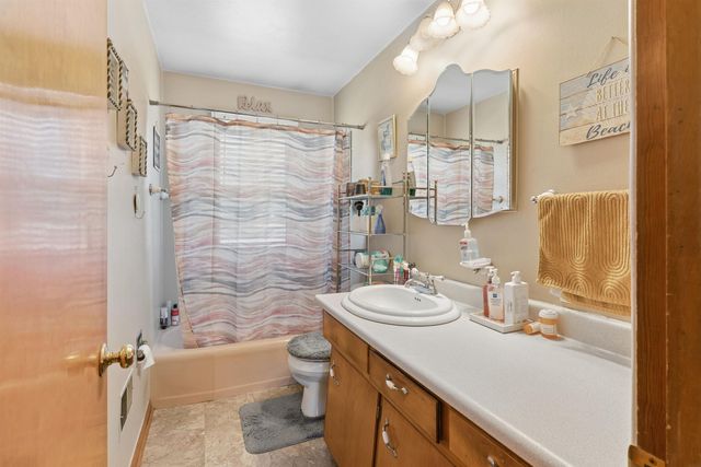 1215 W 1st Street, Cedar Falls, IA 50613