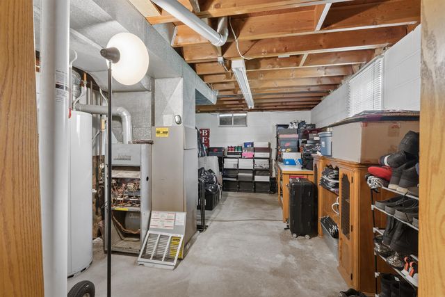 1215 W 1st Street, Cedar Falls, IA 50613