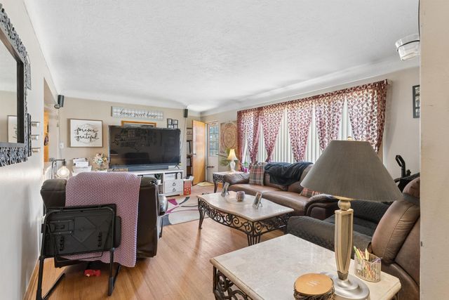 1215 W 1st Street, Cedar Falls, IA 50613