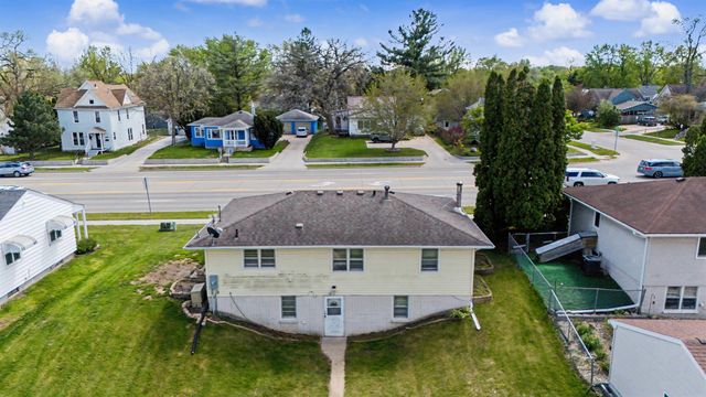 1215 W 1st Street, Cedar Falls, IA 50613