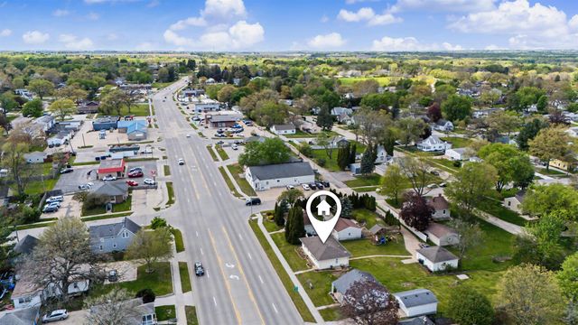 1215 W 1st Street, Cedar Falls, IA 50613